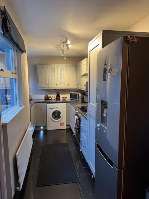 Stylish, Spacious And Central 4 Bedroom House Belfast Exterior photo